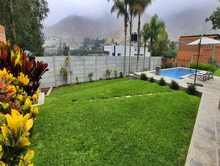 Descubre el encanto del jardín en nuestra casa de campo. Espacios verdes para experiencias inolvidables.